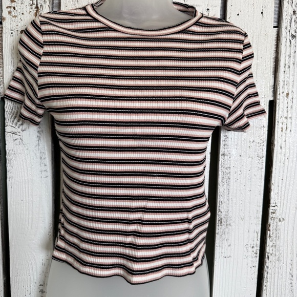 H&M Ribbed Baby Tee Jr Size Medium 90s Y2K Vibe Pink Black White Stripe Top Crew - Picture 10 of 10